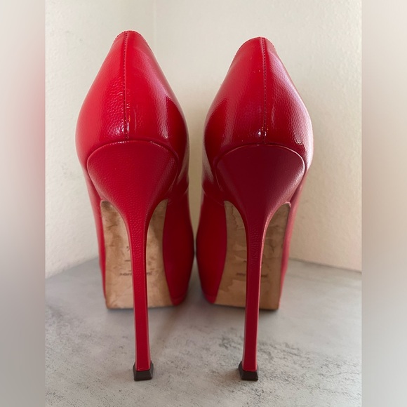 YSL CANDY APPLE RED PLATFORM 6 INCH HEELS SIZE 38.5 - Picture 6 of 15